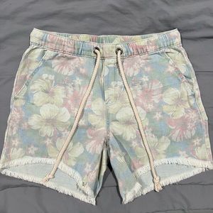 AERIE BOYFRIEND SHORT • SIZE SMALL • BLUE PINK CREAM FLORAL